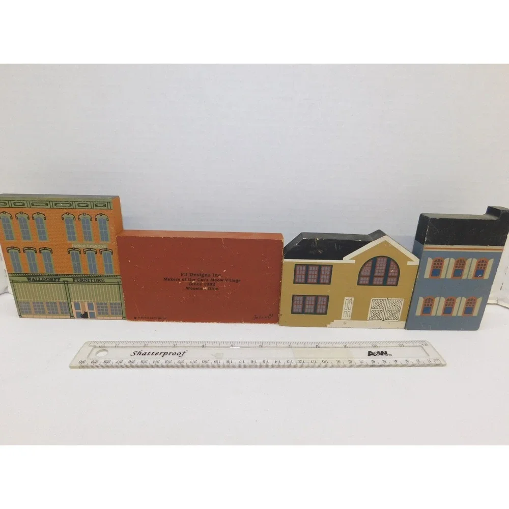 The Cat's Meow Village Lot of 6  Shelf Sitters